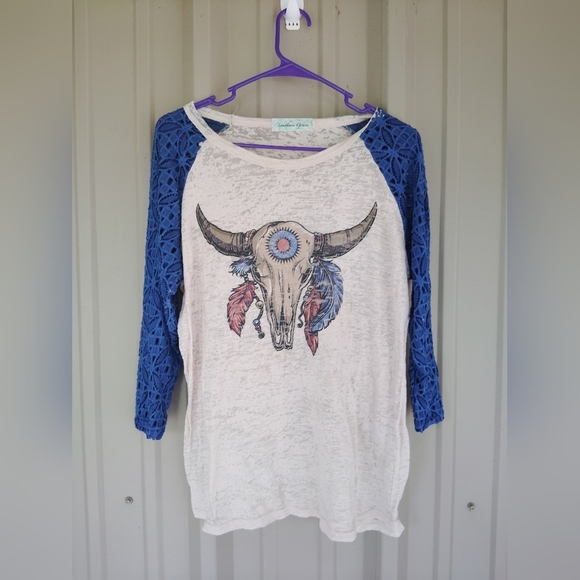 Southern Grace Tops - Women's Bull Skull Ivory Burnout T Shirt Blue Crochet Sleeves Size Medium Boho